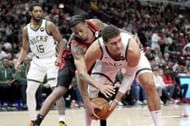 Bucks Bulls Basketball (AP Photo/Charles Rex Arbogast)
